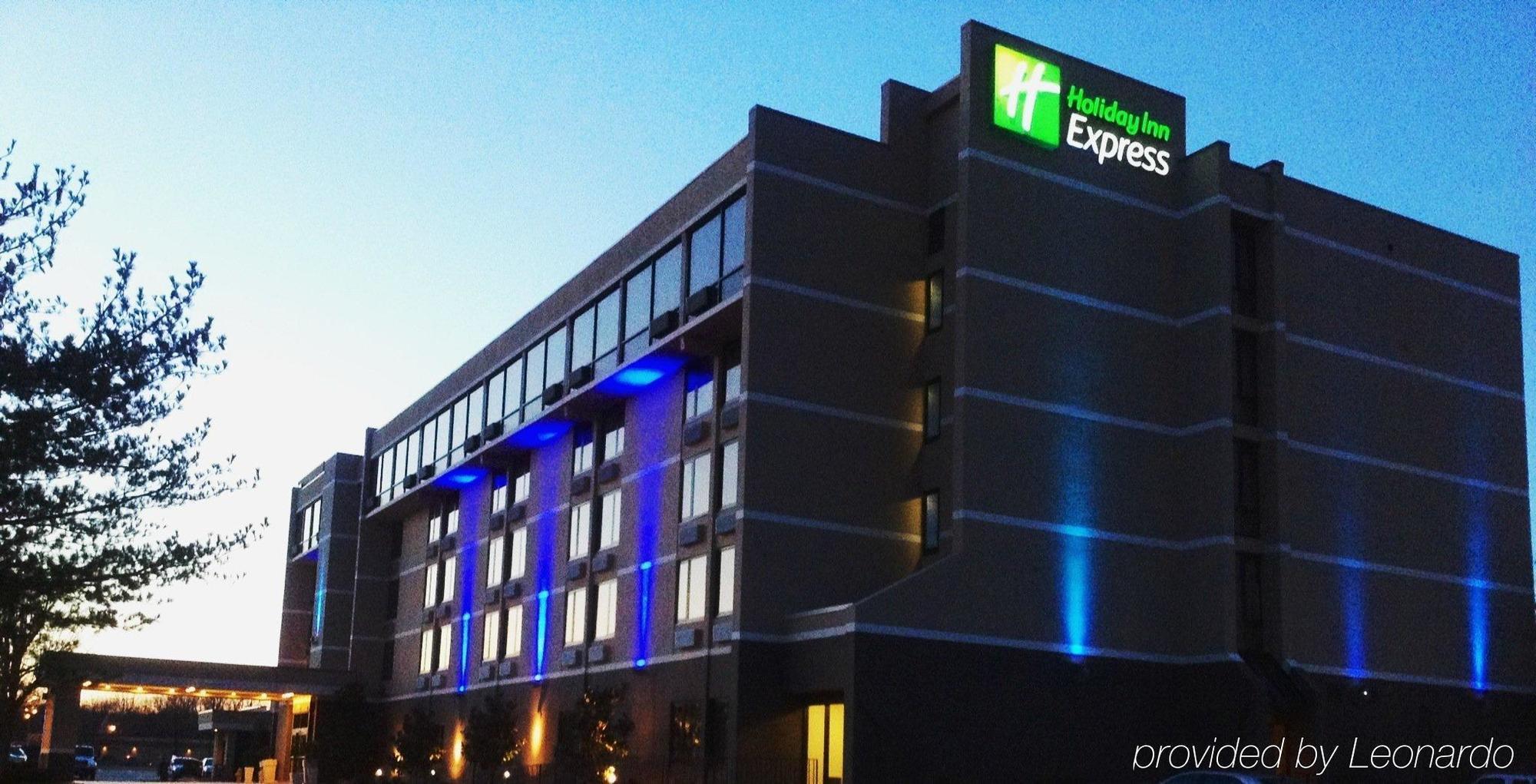 Holiday Inn Express Aberdeen-Chesapeake House By Ihg Exterior foto